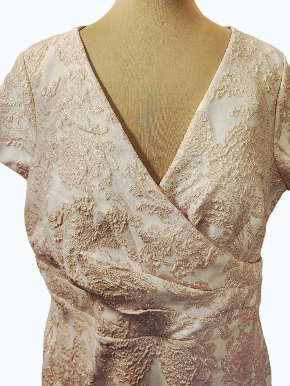 ADRIANNA PAPELL Pale Pink & Gold Jacquard Sheath Dress - Size 14W - Picture 5 of 16